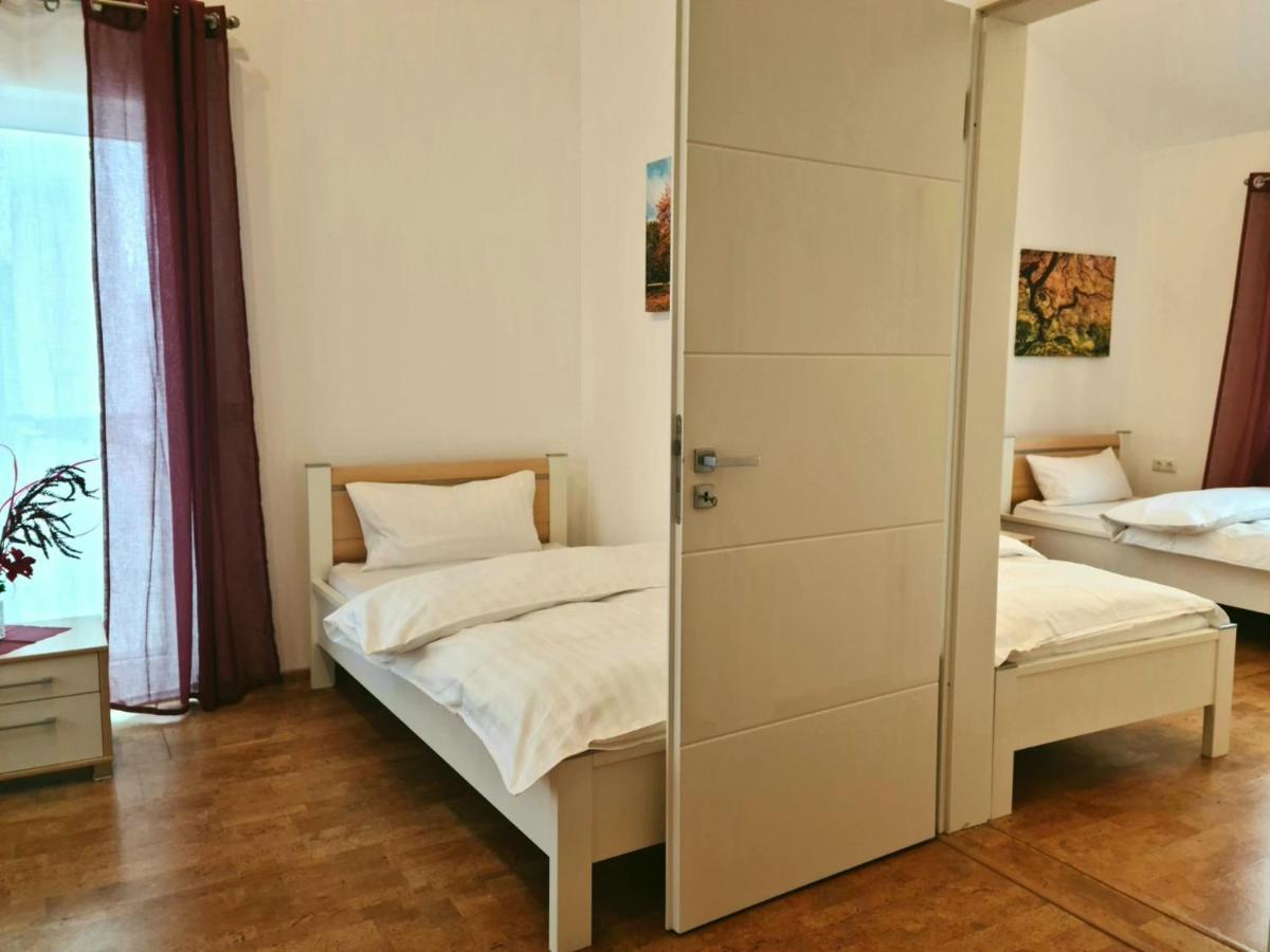 Apartment Gaestehaus Staudenschloss Mickhausen Eksteriør billede